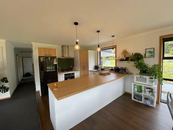 Enchanted Retreat In Greymouth Shared With Host المظهر الخارجي الصورة